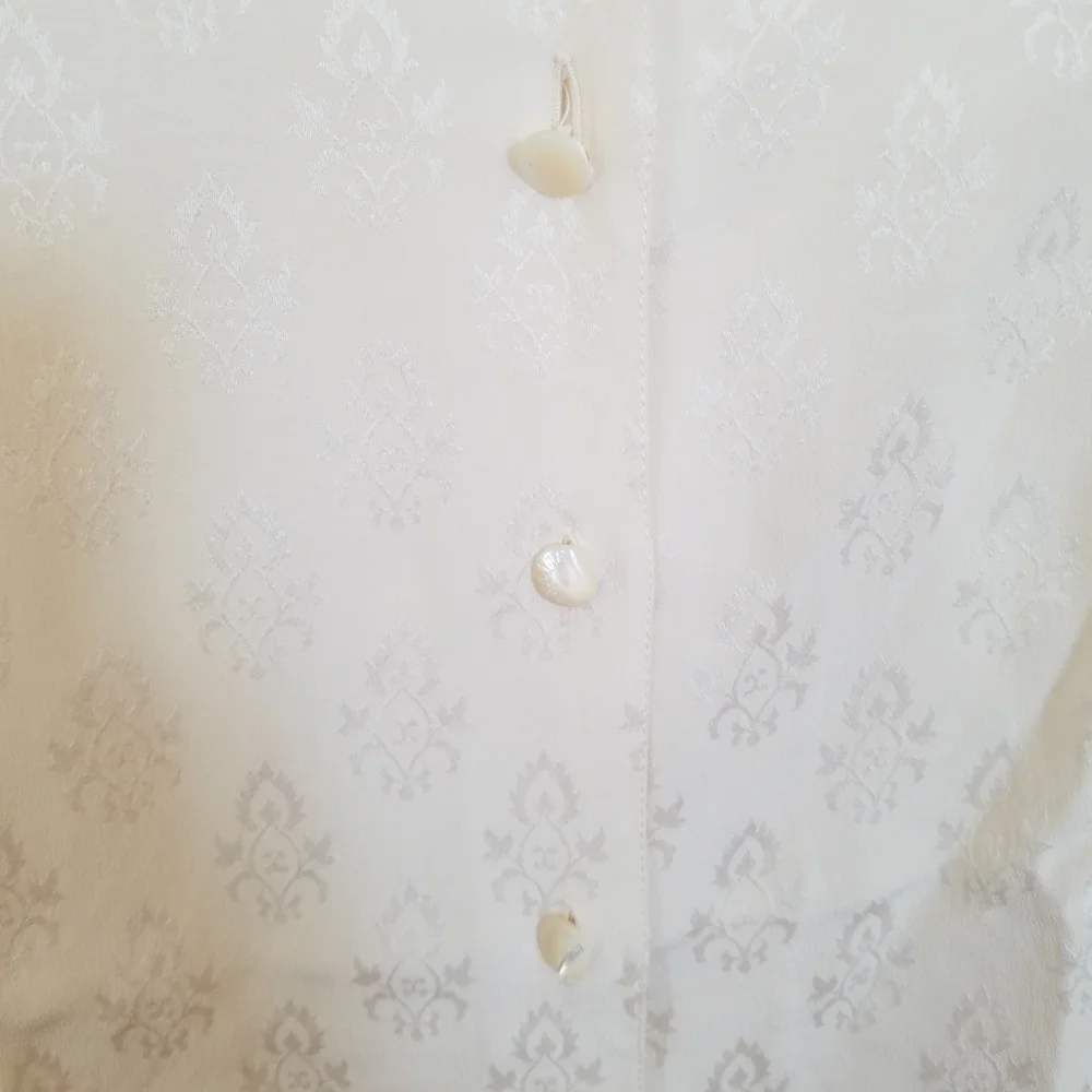 Celine Printed Blouse - Picture 3 of 13